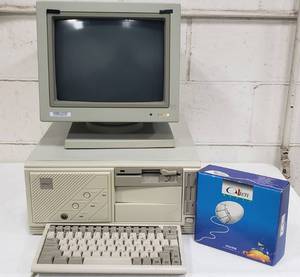 Princeton Graphic Systems PSC-28 Monito wBTC Keyboard &amp Unknown PC