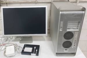 LARGE Apple Cinema HD Monitor wMac Pro Desktop &amp Extras