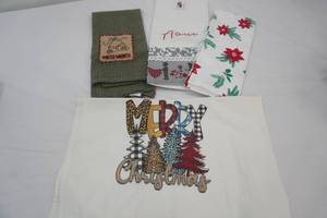 4ct NEW Christmas Themed Kitchen Towels