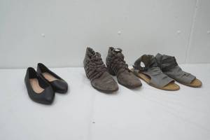 Womens Shoes. 3 Pair. Size 7, , 8