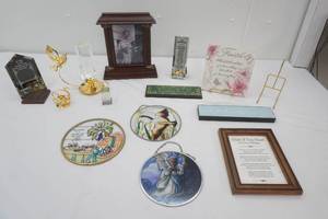 Collectibles Lot Crystal Delight 24K gold-plated tea-light candle holders, stained glass window suncatchers, inspirational decor, free standing photo frame and more