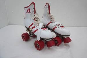 Vintage Hang Ten Roller Skates. Very good condition. Womens size 89