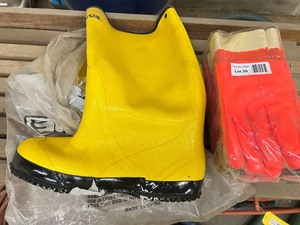 Hi Vis work gloves and concrete boots