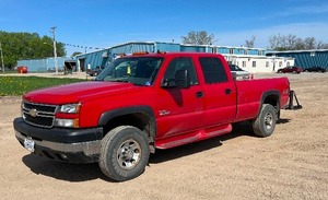 2007 Chevrolet Silverado 3500HD LTZ with Tommy Gate