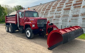 1994 Ford LT8000F Dump Truck with Plow