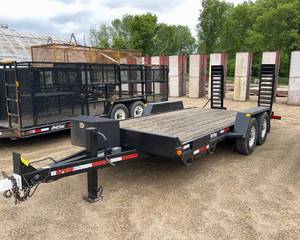2004 Redi Haul Car Trailer