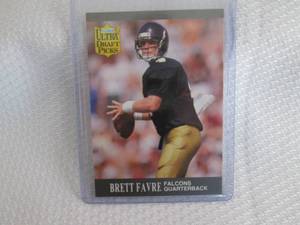 1991 Ultra Brett Favre Rookie Card...