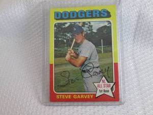 1975 Topps Steve Garvey Card...