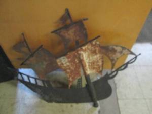 Metal cut out ship that could be mo...