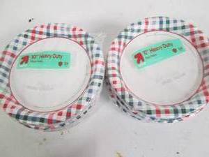 6 24 Count 10 paper plates...