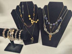 Vintage Style Jewelry