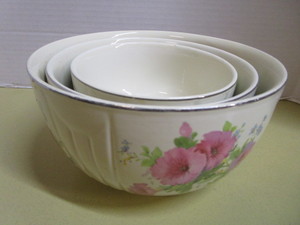 Hall China Nesting Bowls