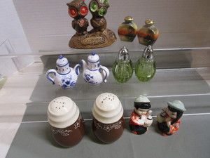 Salt & Pepper Shakers