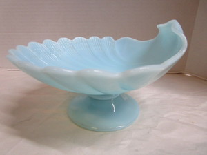 Cambridge Pedestal Windsor Sea Shell