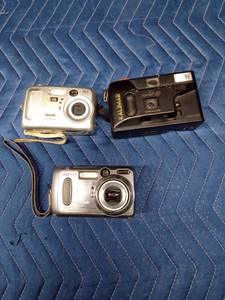 2 Digital Kodak cameras (CX6445 and CX7330) and 35mm Kalmar camera