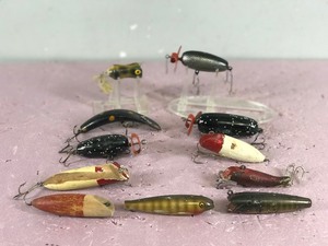 11 - Collectible Wooden Fishing Lures
