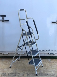 Metal Framed Fold up Step Ladder - 5ft