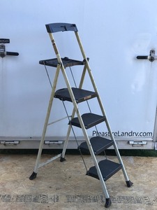 5ft - Metal Framed Fold Up Ladder