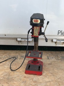 Illinois Industrial Tool 5-Speed Drill Press