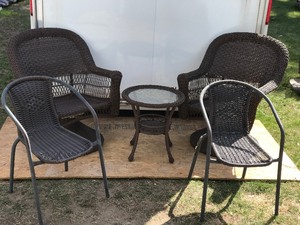 Patio Set - 2 Swivel Chairs and 2 Regular Chairs and Small Table&nbsp
