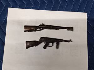 2 Mini metal gun replicas