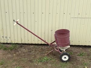 Sears Craftsman Seed Spreader