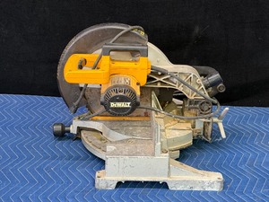 Dewalt 12 compound miter saw - WORKS
