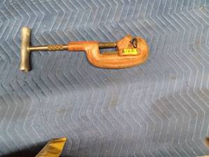 Rigid pipe cutter