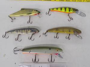 (5) Musky Lures  Crankbait