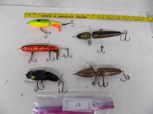 (5) Musky Lures  Topwater