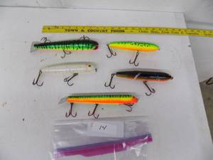 (5) Musky Lures  Jerk Bait