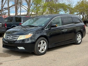 2011 HONDA ODYSSEY TOURING (NO RESERVE)