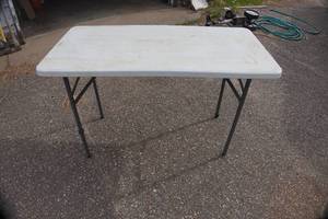 48 Folding Table