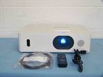 Hitachi MC-WU5505 WUXGA 5000 Lumen Home Theater HD Projector / Video Projection System with Remote Control and HDMI Cable