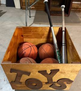 LL - Louisville Slugger - Easton Softball Bats with 4 Spalding Basketballs (Lot of 6)