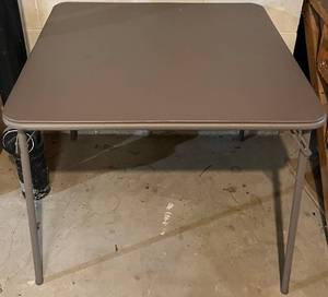 LL - Circle & Square Folding Tables with 5 Folding Chairs (Lot of 7)