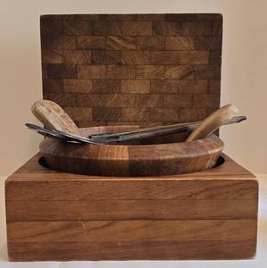 K - Wooden Kitchenware Lot 10-Inch Salad Bowl on 10.5-Inch Square Pedestal, 12-Inch Cutting Board,