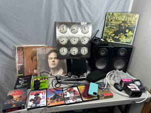 Large Assortment of Electronics
