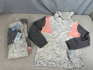 2 New Youth Long Sleeve Hooded Shirts - Size Small - 67