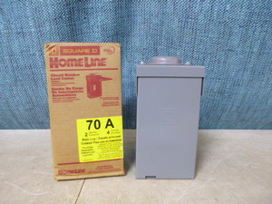 Square D HomeLine Circuit Breaker Load Center