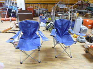 2 Folding Outdoor Chairs