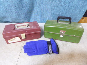 2 Tackle Boxes