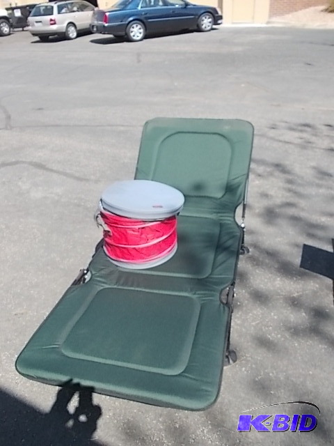 lot 30 image: Lounge Chair & Cooler