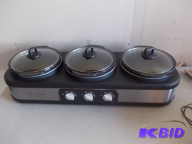 lot 47 image: 3-Place Server