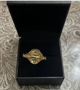 Size 7 1.5 Carat Mined Diamond 14 Carat Gold Cushion Bridal Ring, Never Worn!