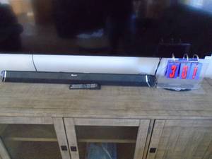 Nokamchi Sound bar with speakers and remote. As shown. CASH ON SITE ONLY. PICKUP IS MONDAY MAY 11TH FROM 11 AM TO 4 PM. REGARDLESS WHAT THE SCHEDULE STATES.