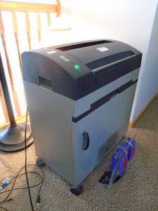 Cannon paper shredder. Very large unit. As shown. CASH ON SITE ONLY. PICKUP IS MONDAY MAY 11TH FROM 11 AM TO 4 PM. REGARDLESS WHAT THE SCHEDULE STATES.