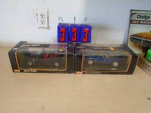 Flat of 2 diecasts. As shown. CASH ON SITE ONLY. PICKUP IS MONDAY MAY 11TH FROM 11 AM TO 4 PM. REGARDLESS WHAT THE SCHEDULE STATES.