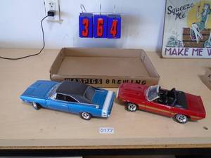 Flat of 2 diecasts. As shown. CASH ON SITE ONLY. PICKUP IS MONDAY MAY 11TH FROM 11 AM TO 4 PM. REGARDLESS WHAT THE SCHEDULE STATES.