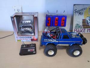 RC truck & mopar hemi motor display. As shown. CASH ON SITE ONLY. PICKUP IS MONDAY MAY 11TH FROM 11 AM TO 4 PM. REGARDLESS WHAT THE SCHEDULE STATES.